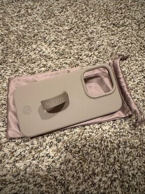 Loopy Case for iPhone 15Pro
